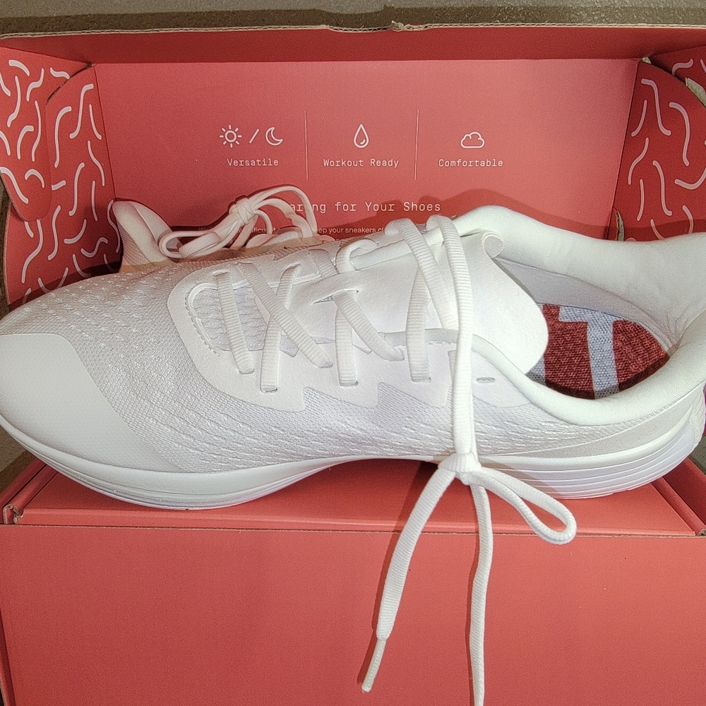 Lane Eight Training Shoes